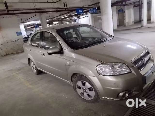 Chevrolet Aveo 2011 1.6litres Petrol 96000 Km Driven