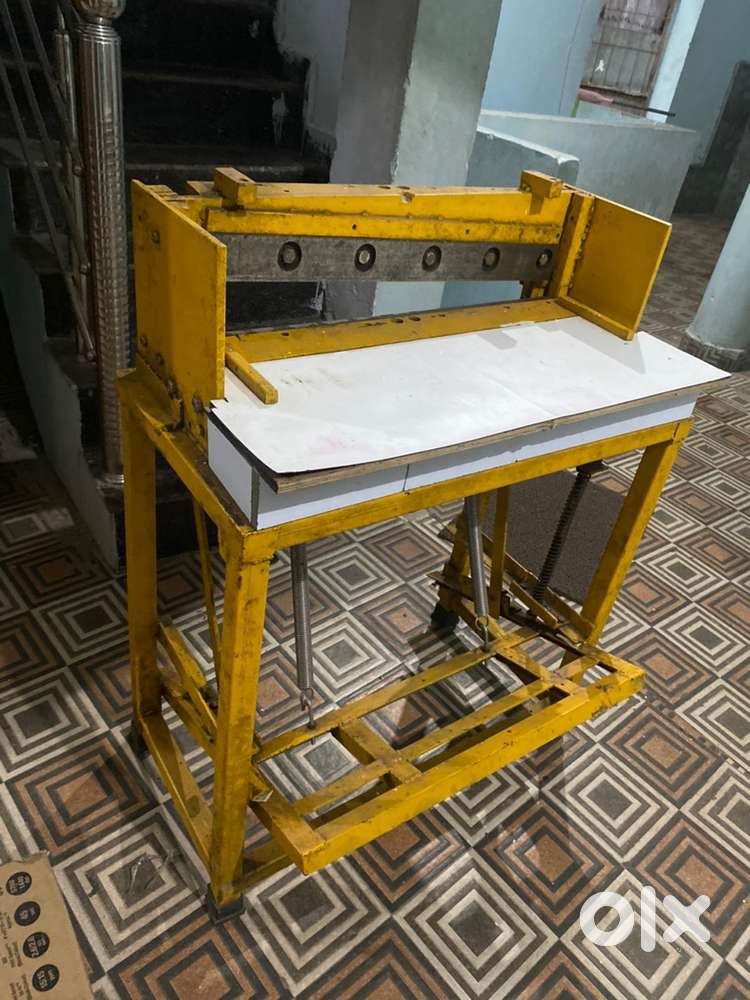 Metal Sheet Cuting Machine