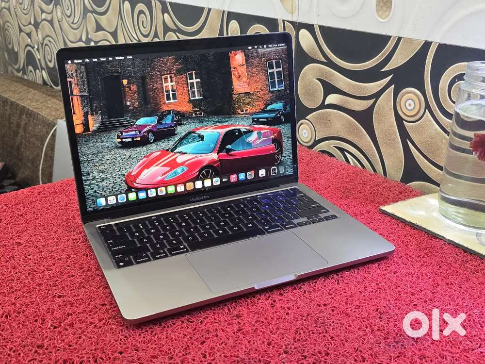 M2 Apple Macbook 8gb Ram 256gb SSD 13inch Retina Display Touchbar
