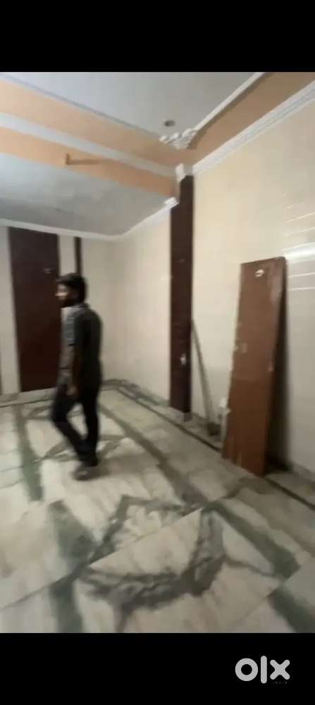 We need urgent room partner