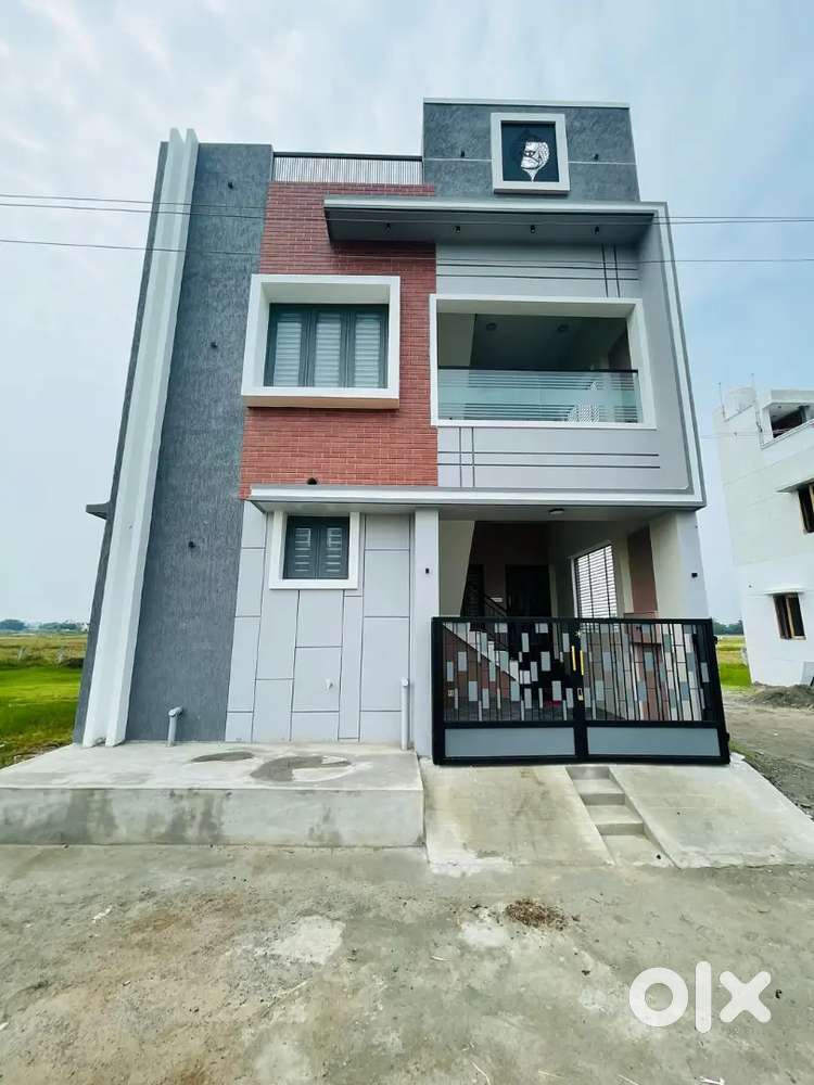 பெருந்துறை to ஈரோடு மெயின் ரோட்டில்