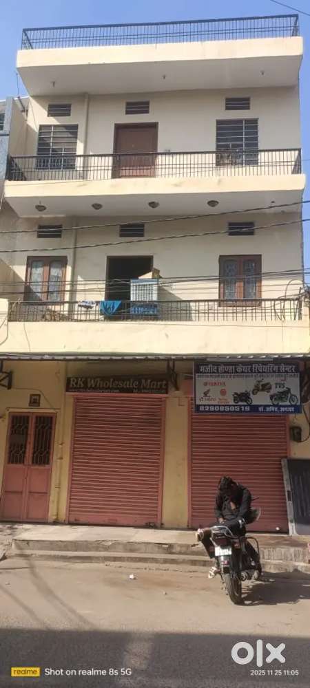 10 room set 3kichen 6 bathroom 20 beds avelebal