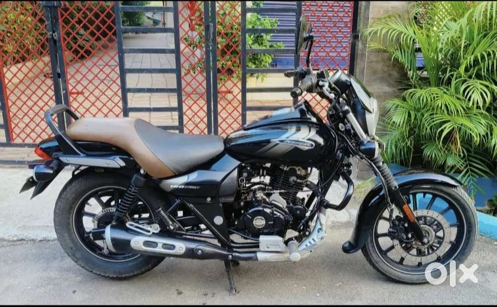 Sale Bajaj Avanger 160 ABS model bike.