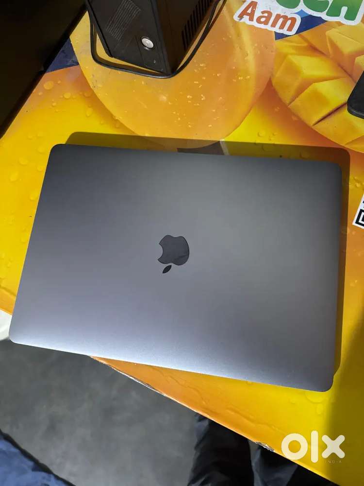 MacBook Air M1 100% Battery