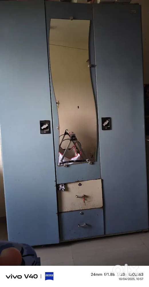 Cupboard (lokhand no,)