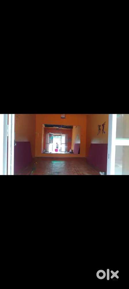 Room for rent only for shops, not to stay