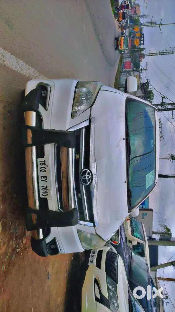 Toyota Innova 2010 Diesel 260000 Km Driven