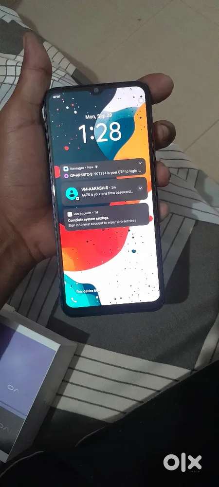 Vivo y28 s 5g phone 6 ram 128 gb memory