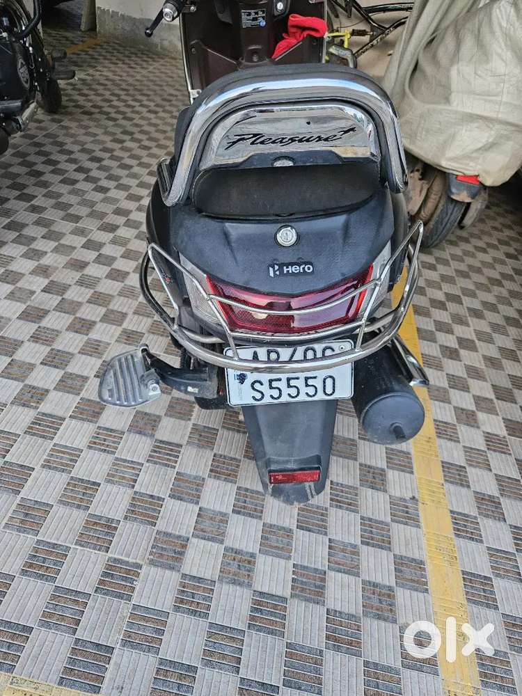 Low used vehicle