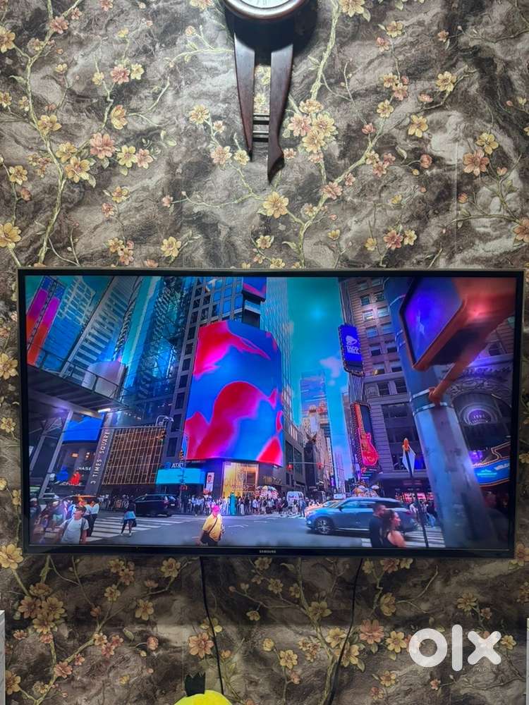 Samsung 42 Inch Smart TV