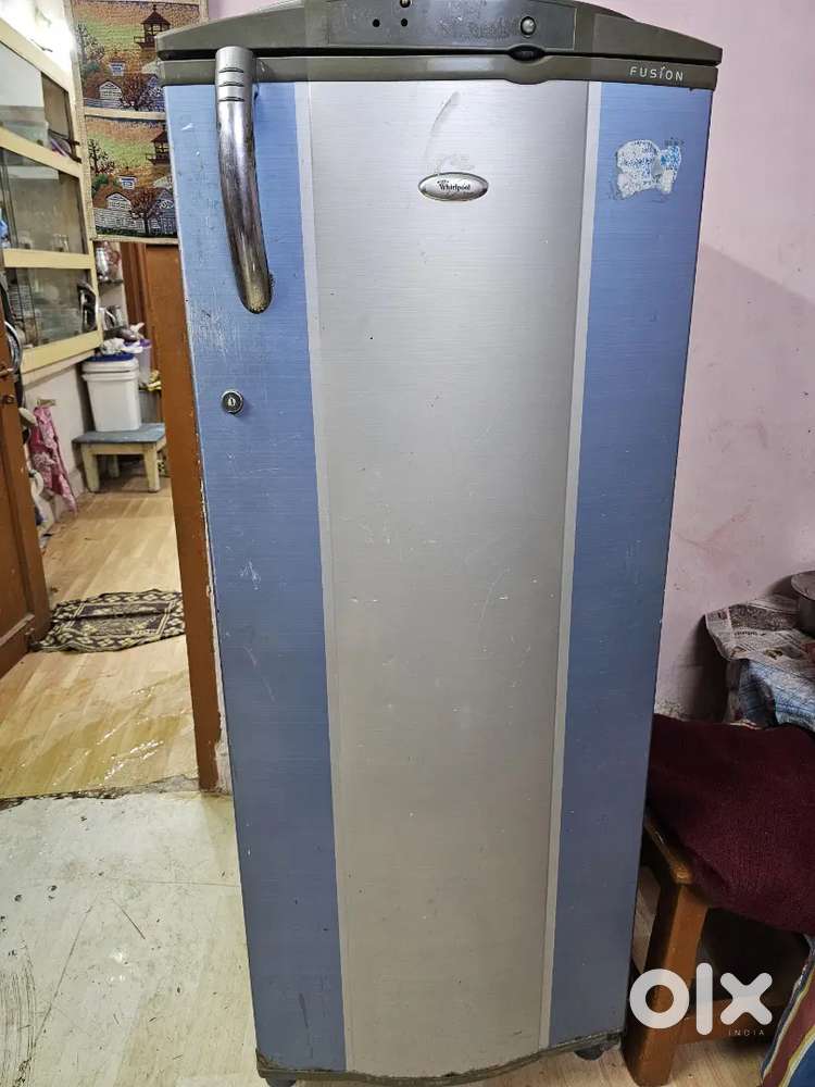 Whirlpool Fridge 280L