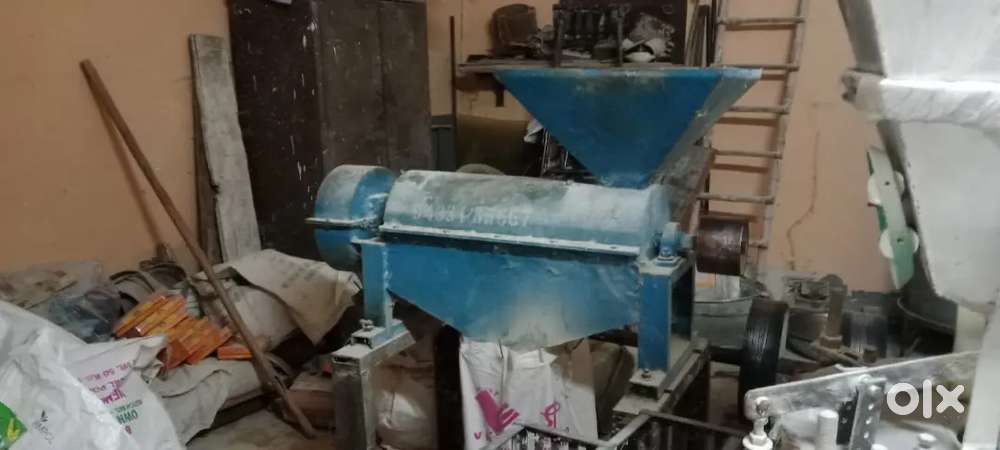 Wheat cleaning machine