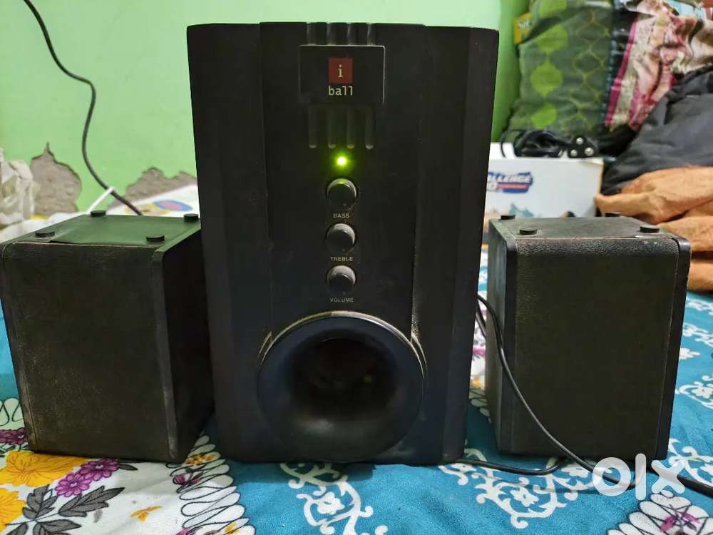 Computer Speaker I Ball company ka branded