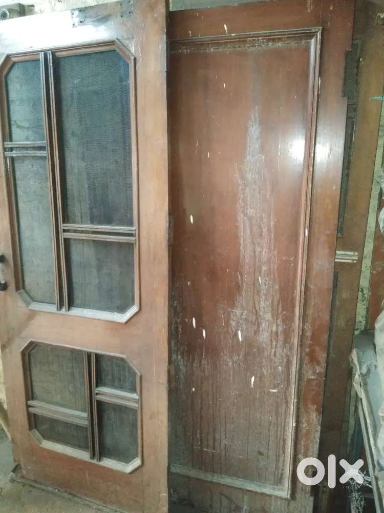 Doors and windows wooden In good condition