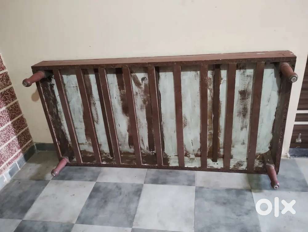 SINGLE BED