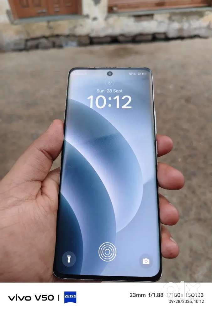 Realme 10 pro plus 5G   -- 8-128