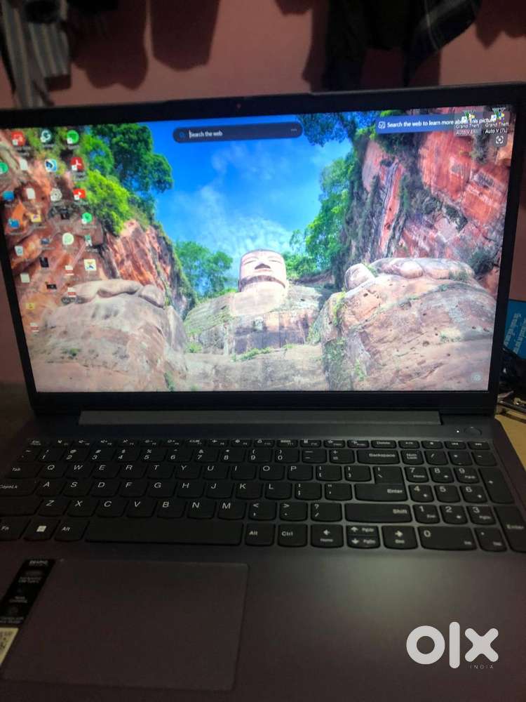 LENOVO IDEAPAD Slim 3i(500gb,8gb ram)