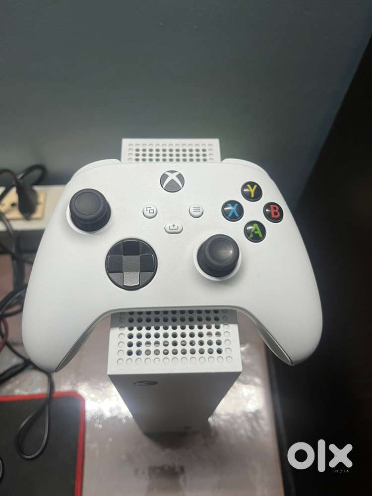 Xbox Series S 512GB  Original Box + Controller  Excellent Condition