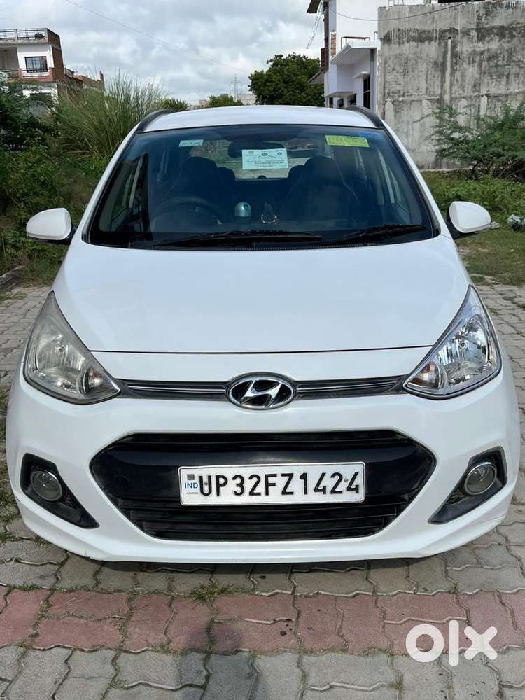 Hyundai Grand i10 2015 Petrol Well Maintained