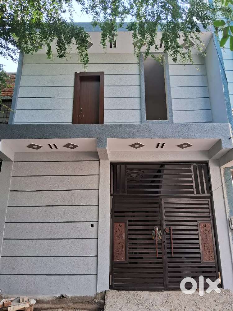 New House At good location near vision height