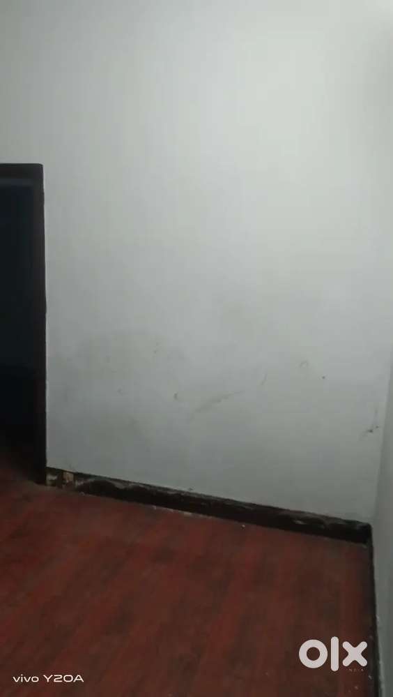 820sq 3rooms hall godown rent