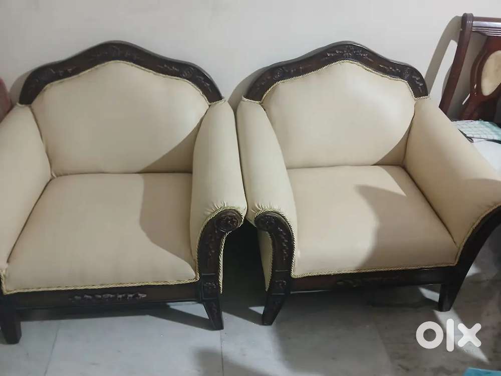 Sofa and dining table (marble top, round)