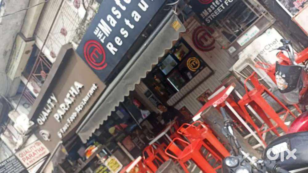 Table service and cleaning