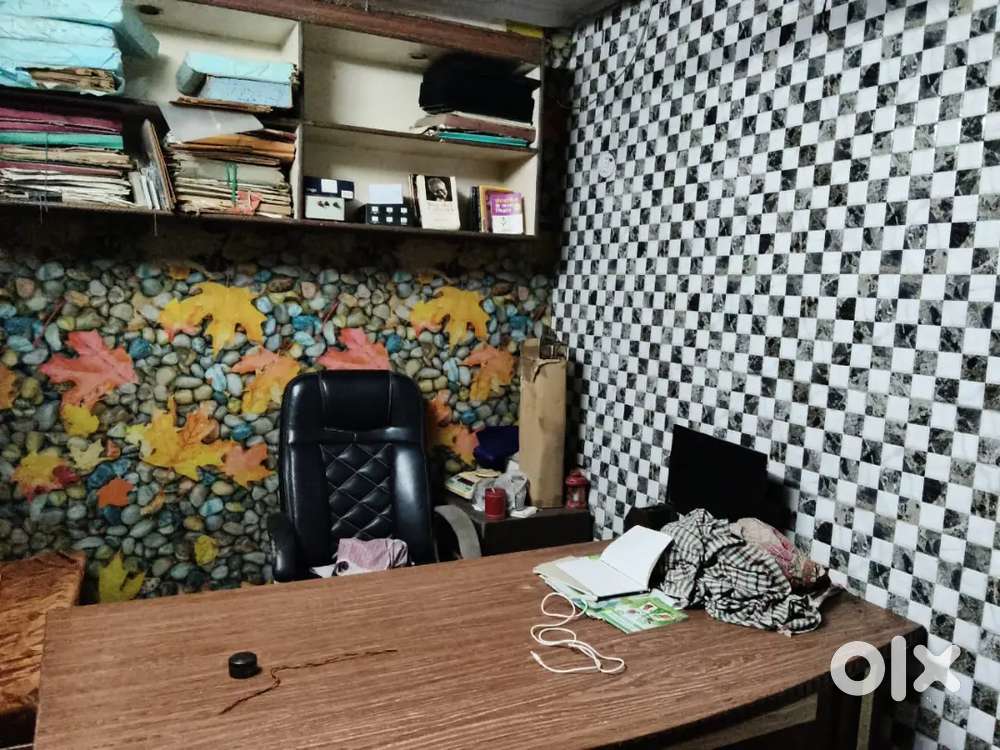 Full fur. Office for rent or partnership