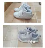 Kids sports shoe fits 5-6 yrs child.LED light shoes