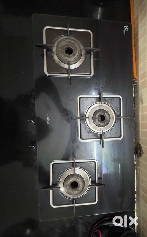 Elica slimest 3 burner gas stove / toughen glass top/ Manual ignition