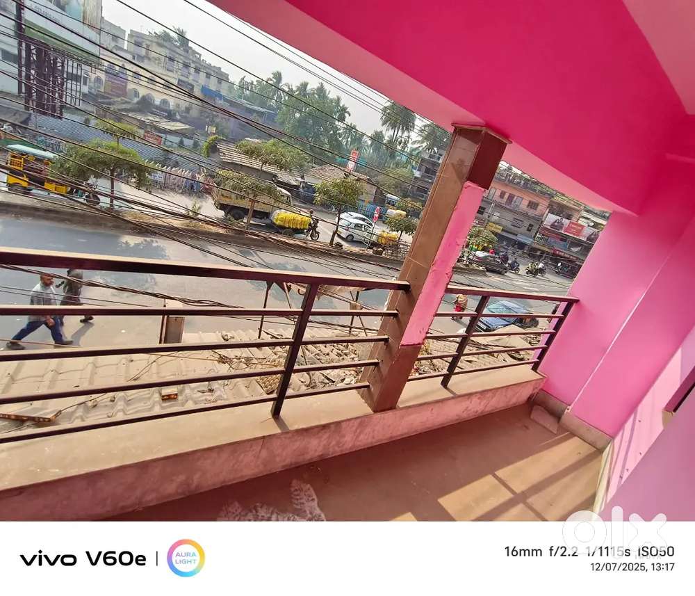 Bachelor and couple are allowed.