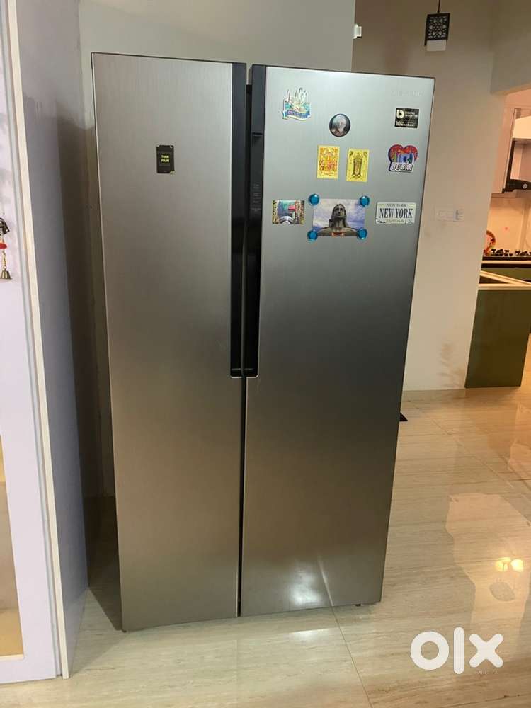 SAMSUNG SIDE BY SIDE REFRIGERATOR
