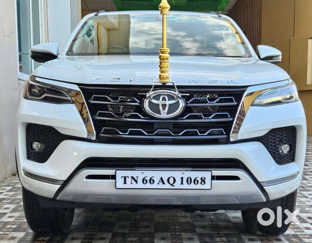 Toyota Fortuner 4X2 AT 2.8 Diesel, 2023, Diesel