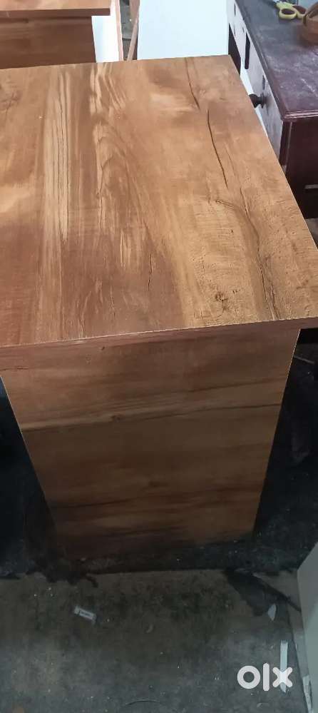 Office table