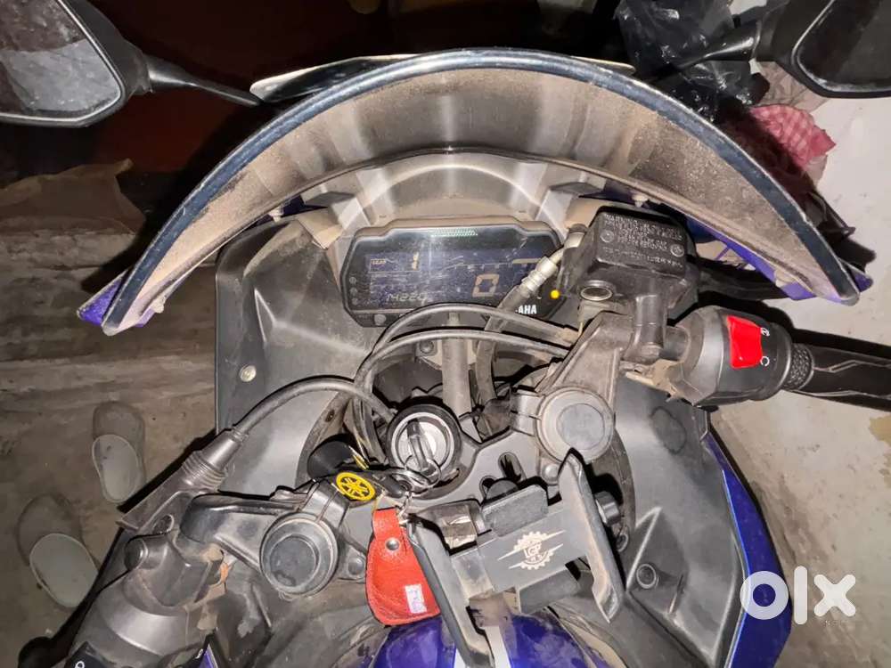 Yamaha R15s