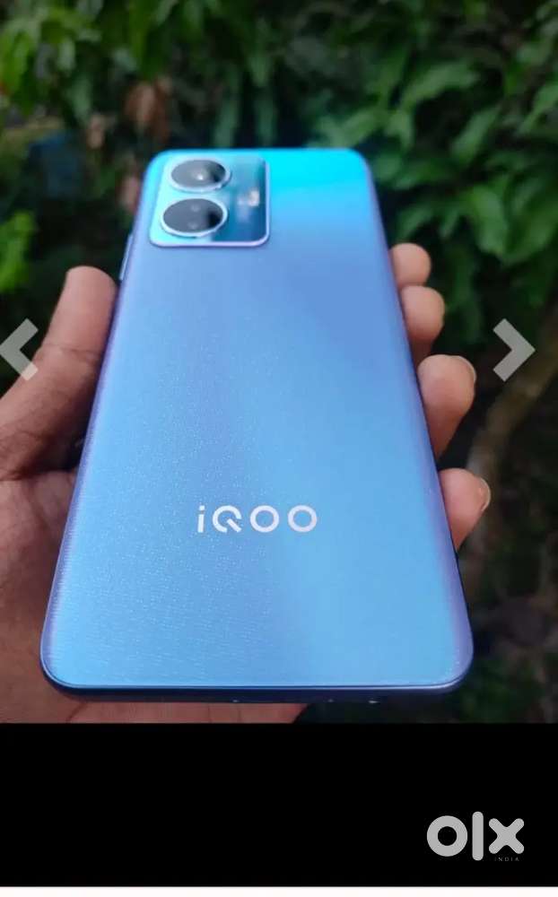 Iqoo Z6 blue colour