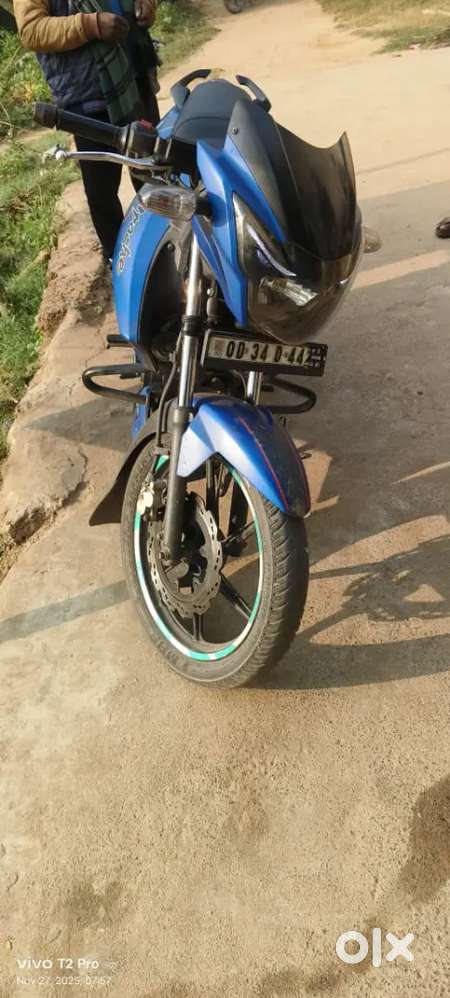 Apache RTR 160 BS4 model double disc very good condition