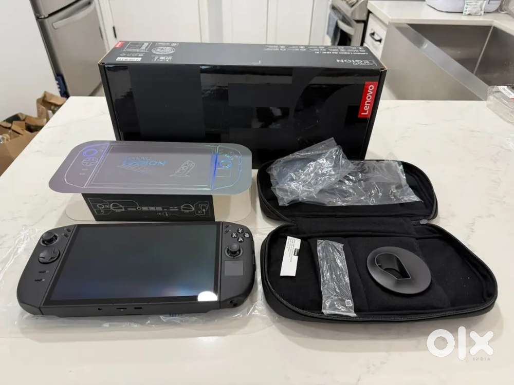 Lenovo Legion Go 2 AMD Ryzen Z2 Extreme, 8.8 144Hz