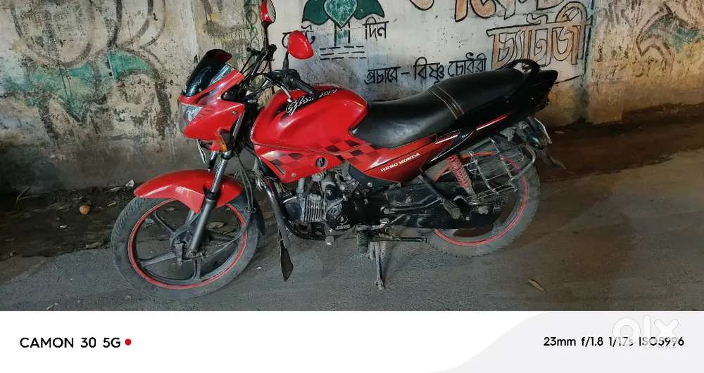 Hero honda glamaur 2008 model very good condition paper update