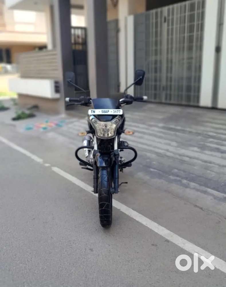 Bajaj V15 Model 2017