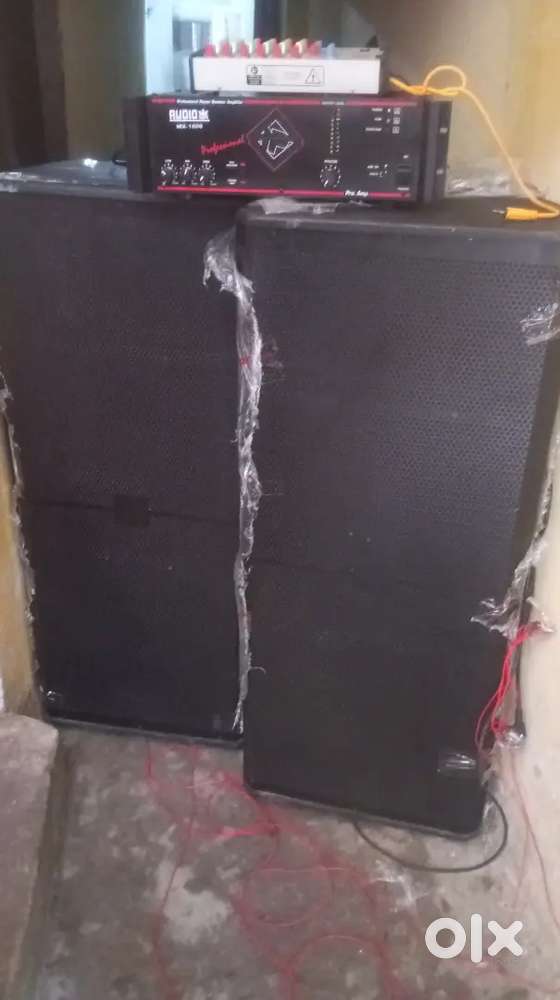 Dj spikar 600 600 watt and ampifayar 1600 wat