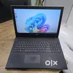 Dell laptop 15.6 inch i3 4th 8/ 1tb