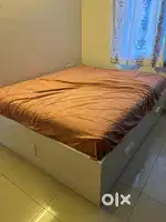 Bed and mattress