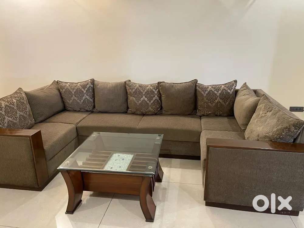 Sofa set ( 4 years old)