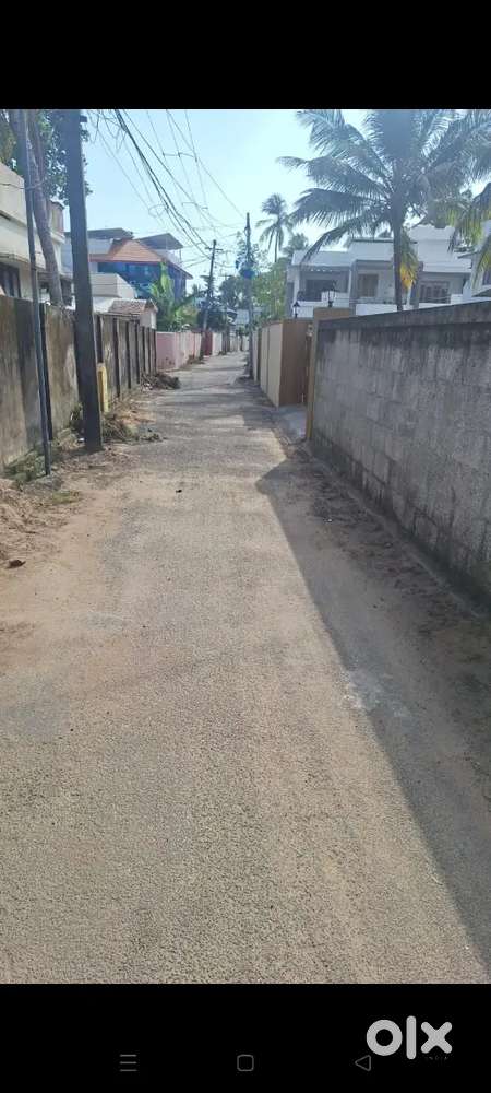 Chaka 17 cent for sale in  aiswarya nagar