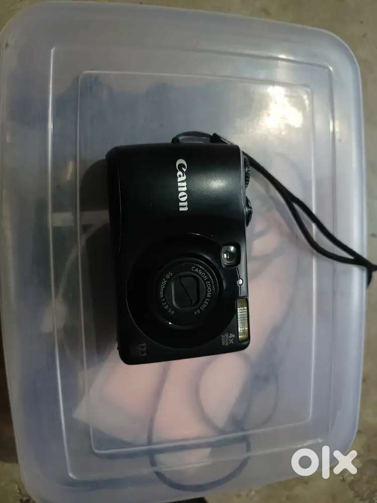 Canon A1200 with memory card