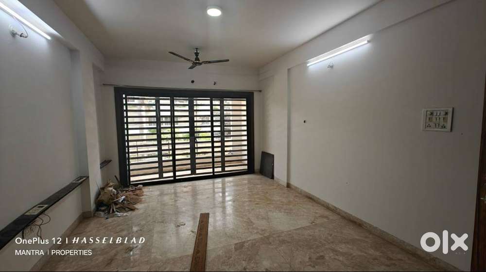 3 bhk Flat for sale at Palasia