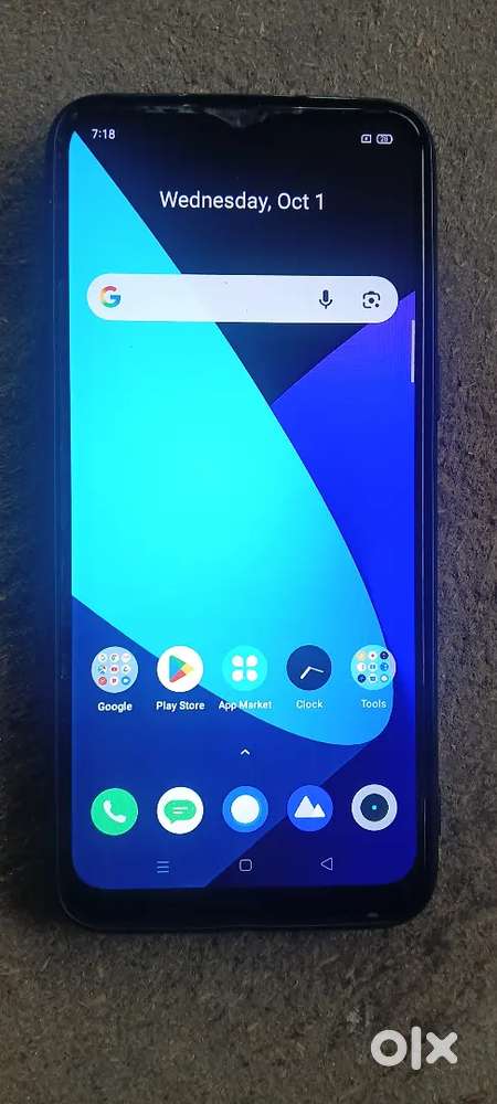 Realme 5i.