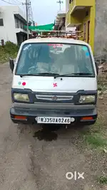 Omni ven complete chalu condition he pepar 2030 tk valid he