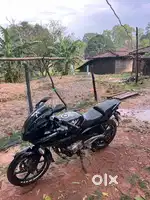 Pulsar 220